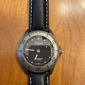 Rare St. Moritz (Momentum) Titanium Mid-sized Dive Watch
